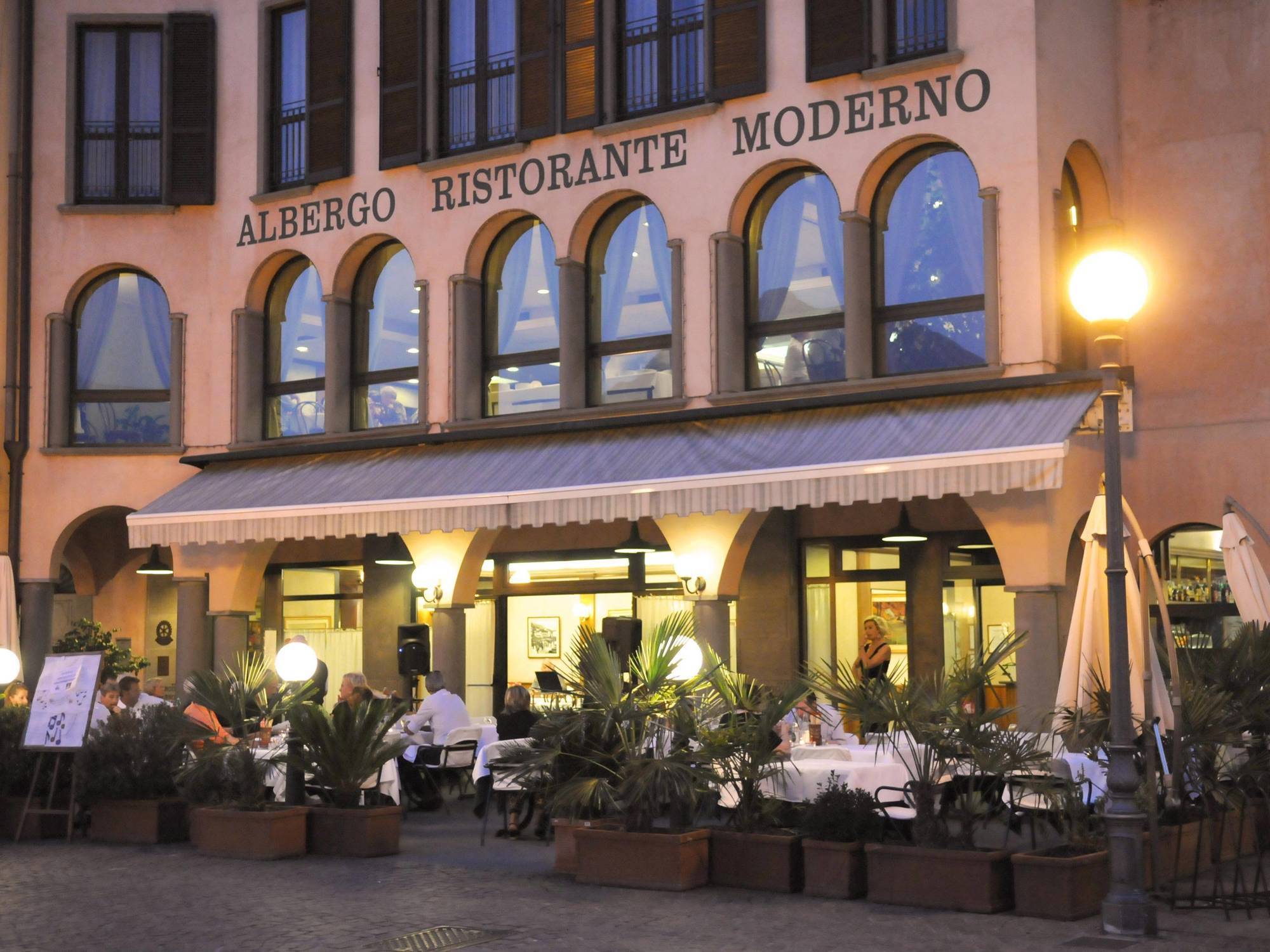 Albergo Moderno Ловере Екстер'єр фото