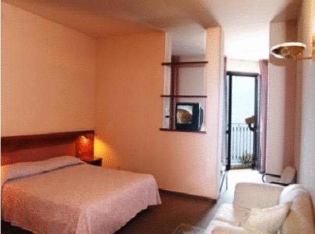 Albergo Moderno Ловере Екстер'єр фото